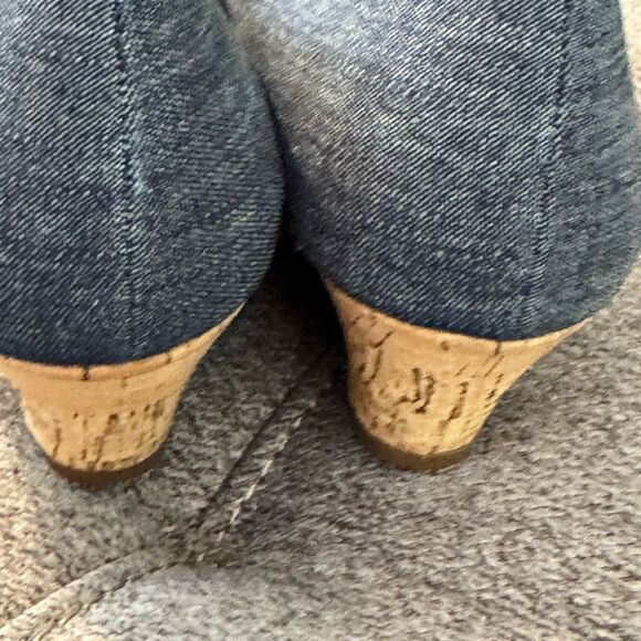 Coach & Four-Denim Blue Wedge Heels with Classic Design open toe slip on 7.5 - Picture 8 of 16